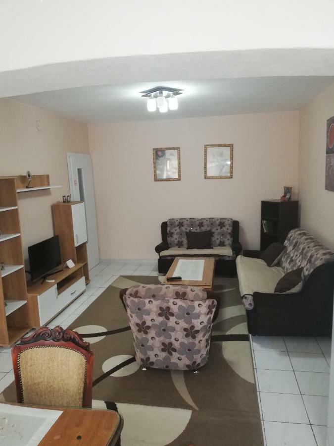 Apartments Naumovski Охрид Екстер'єр фото